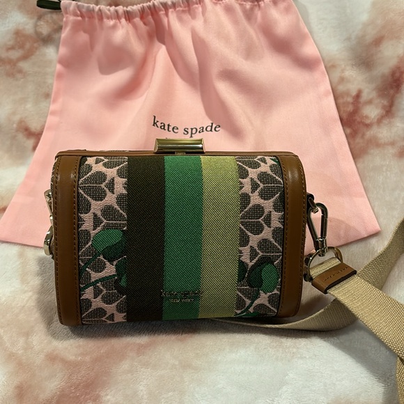 Kate Spade Flower Jacquard Bijou Cherry Crossbody Trunk Bag Brand New w Dustbag - Picture 16 of 16